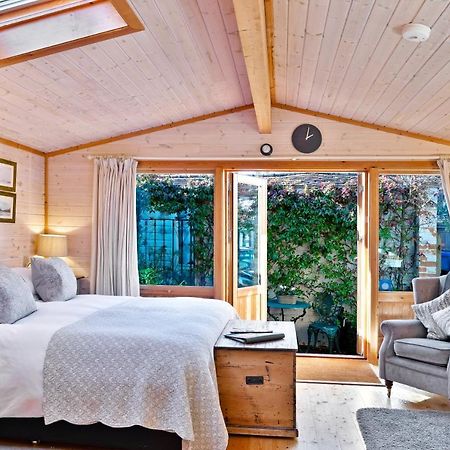 The Lodge - Luxury Lodge With Super King Size Bed, Kitchen & Shower Room Hurstpierpoint Екстериор снимка